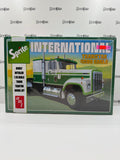 AMT x Sprite International Transfer 4300 Eagle 1/25 Scale Truck Tractor Model Kit