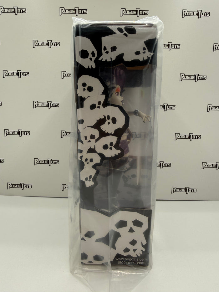 Bleeding Edge BeGoths Series 4 Lunabella Whispers (Purple Dress Exclusive)