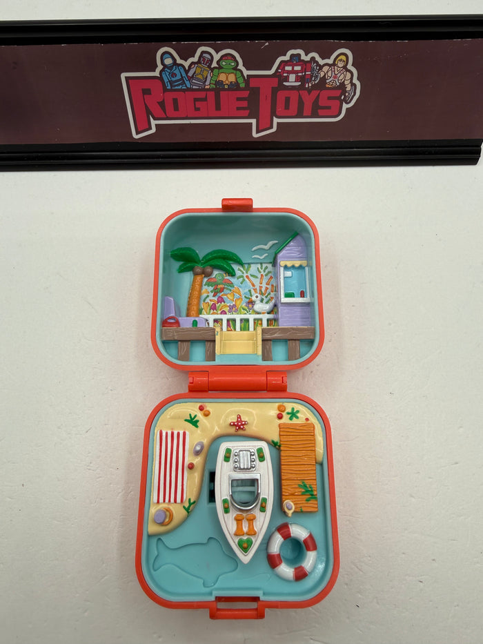 Bluebird Toys Polly Pocket Lulu and Her Speed Boat Ring Case