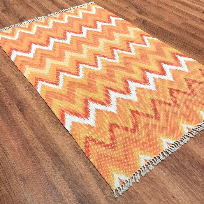 Bodrum Serisi Geometrik Desenli Makine Dokuma Kilim — akrilik