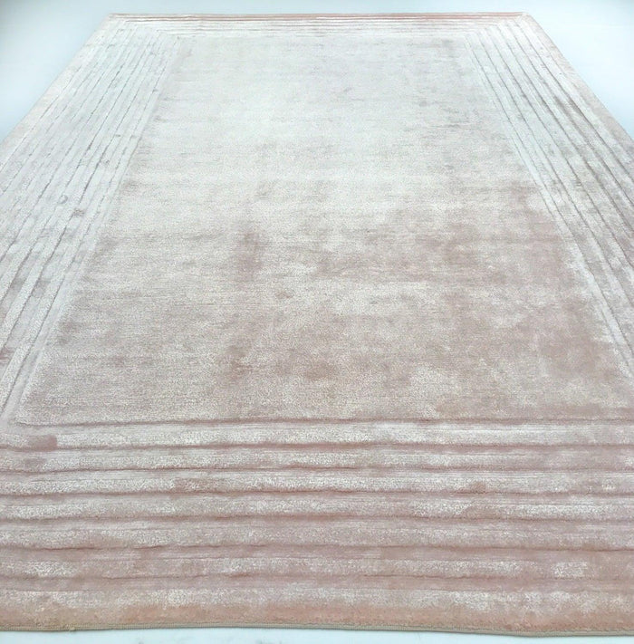 Çerçeve Desenli El Dokuma Halı — 200x300 cm