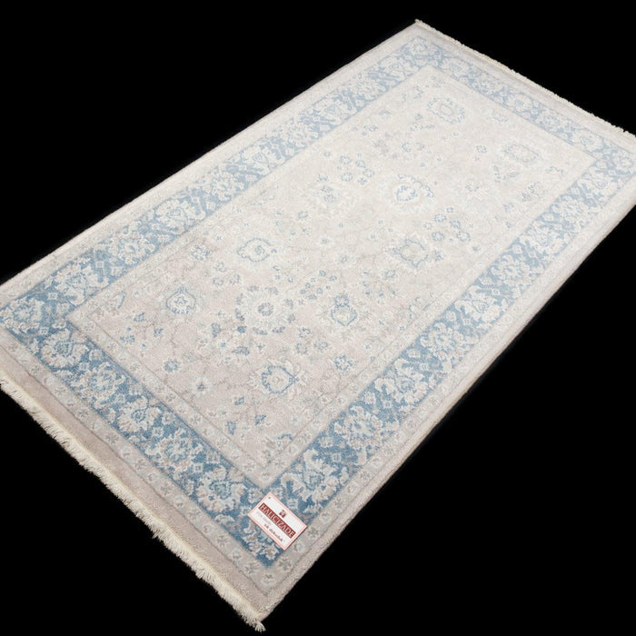 Çerçeve Desenli Tezgah Dokuma Halı — klasik desen