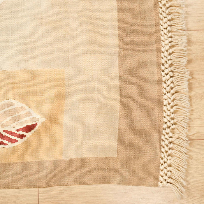 Çiçek Desenli El Dokuma Kilim — 120x180 cm