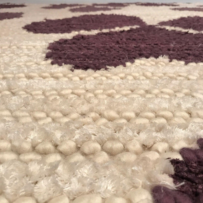Çiçek Desenli El Dokuma Kilim — yün