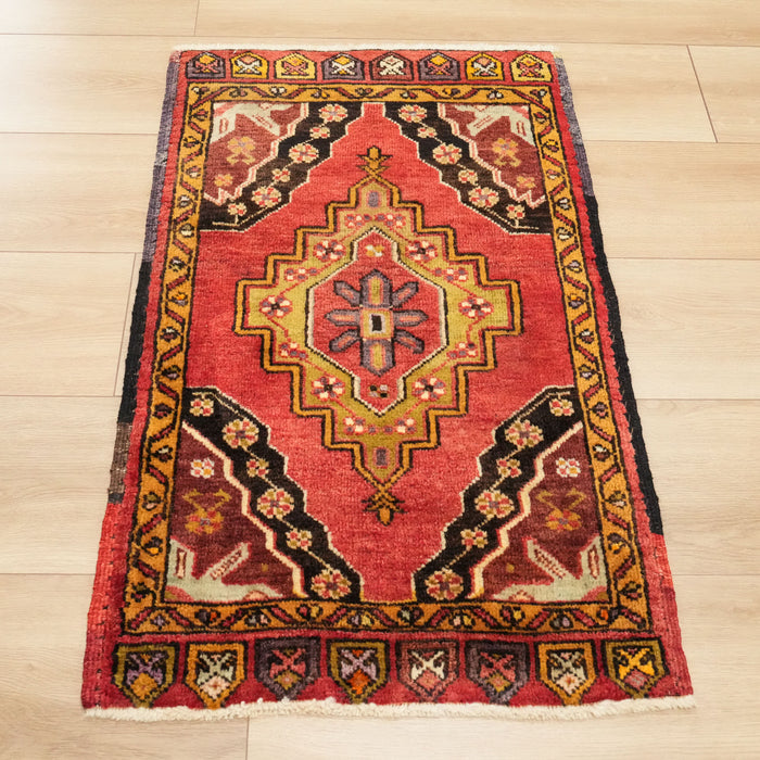 El Dokuma Anadolu Desenli Kırmızı Yün Konya İnlice Sandık Eskisi Halı Yastık — 62x107 cm
