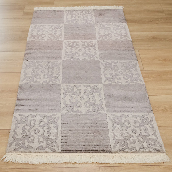 El Dokuma Damask Desenli Gümüş Bambu Halı