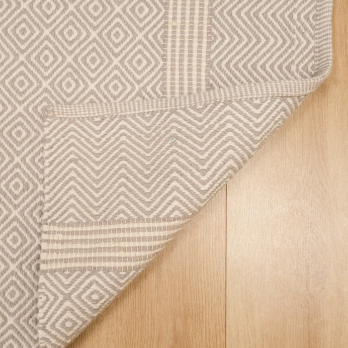 El Dokuma Geometrik Desenli Gri Kilim