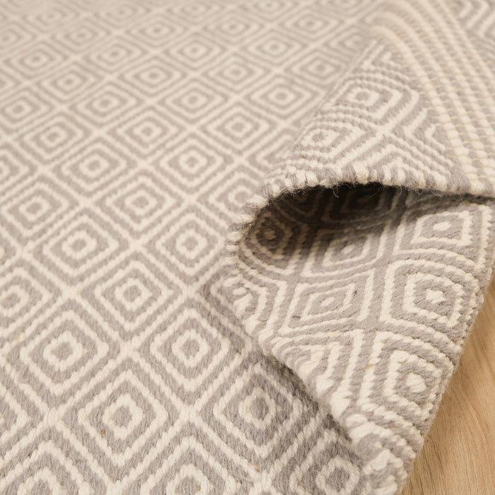 El Dokuma Geometrik Desenli Gri Kilim