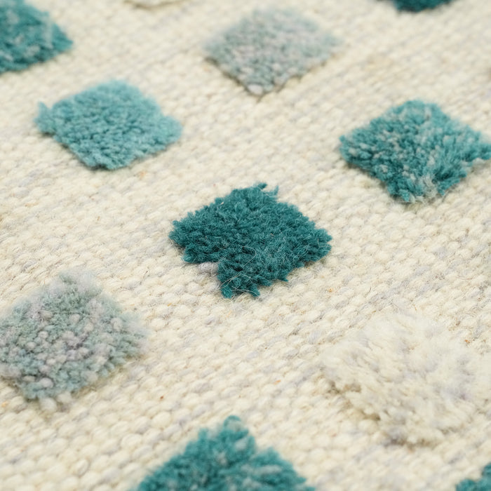 El Dokuma Geometrik Desenli Mavi Yün Kilim — mutfak halısı