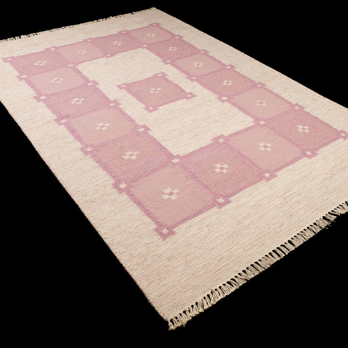 El Dokuma Geometrik Desenli Pembe Kilim
