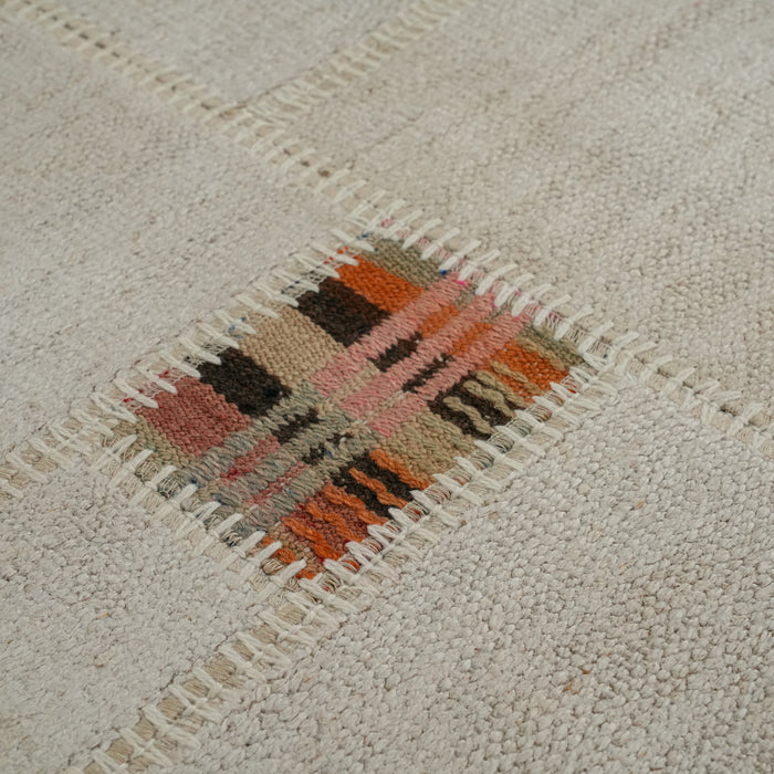 El Dokuma Krem Patchwork Desenli Kendir Halı — antre halısı