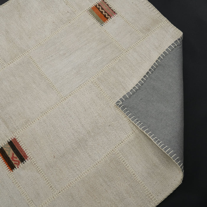 El Dokuma Krem Patchwork Desenli Kendir Halı — doğal elyaf