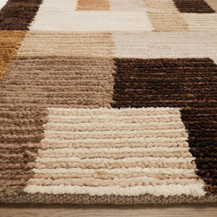 El Dokuma Patchwork Desenli Kahverengi Halı — yün