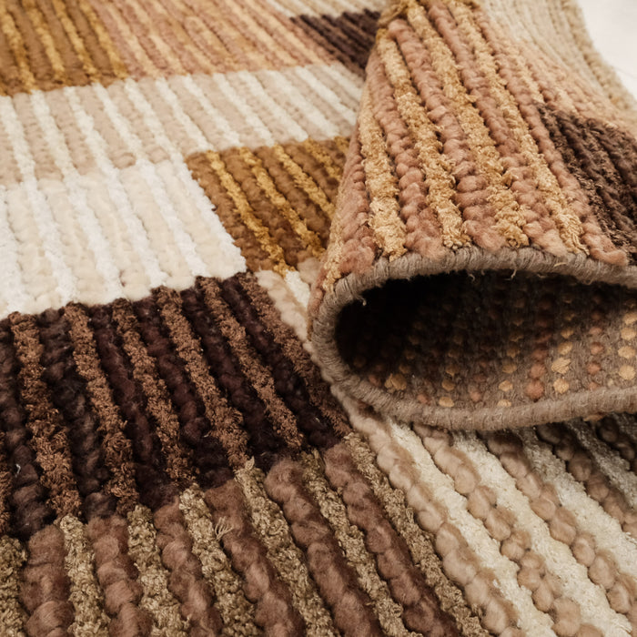 El Dokuma Patchwork Desenli Kahverengi Halı — doğal elyaf