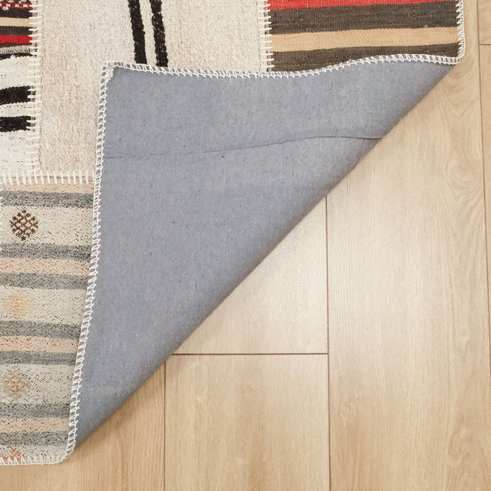 El Dokuma Patchwork Desenli Krem Kendir Halı — yatak odası halısı