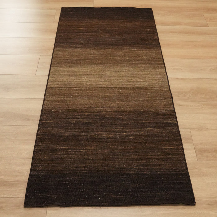 El Dokuma Sade Desenli Kahverengi Yün Kilim — el dokuma kilim