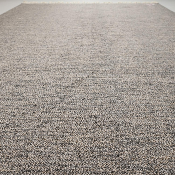 Etna Serisi Sade Desenli Makine Dokuma Halı — 130x190, 160x230 cm
