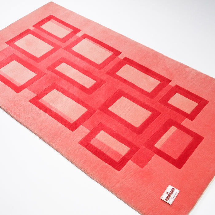 Geometrik Desenli El Dokuma Halı — yün