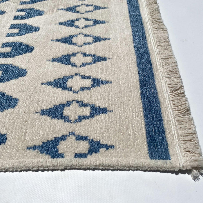 Geometrik Desenli Makine Dokuma Kilim — pamuk