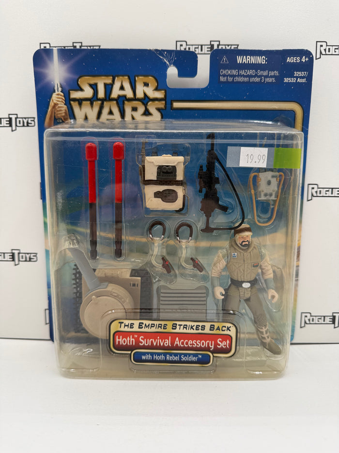 Hasbro Star Wars: The Empire Strikes Back Hoth Survival Accessory Set w/ Hoth Rebel Soldier