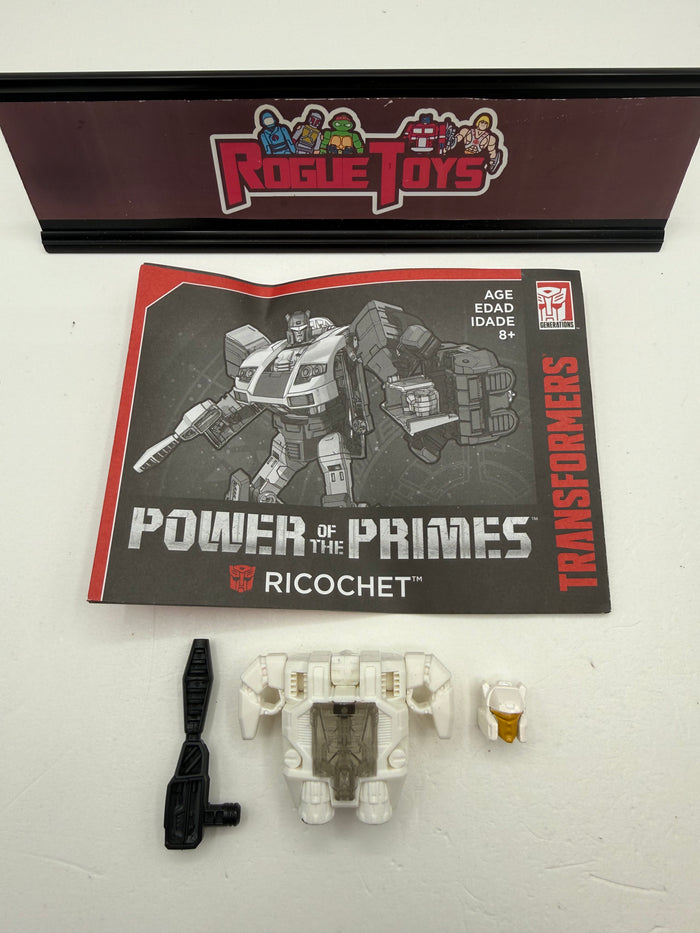 Hasbro Transformers Power of the Primes Ricochet