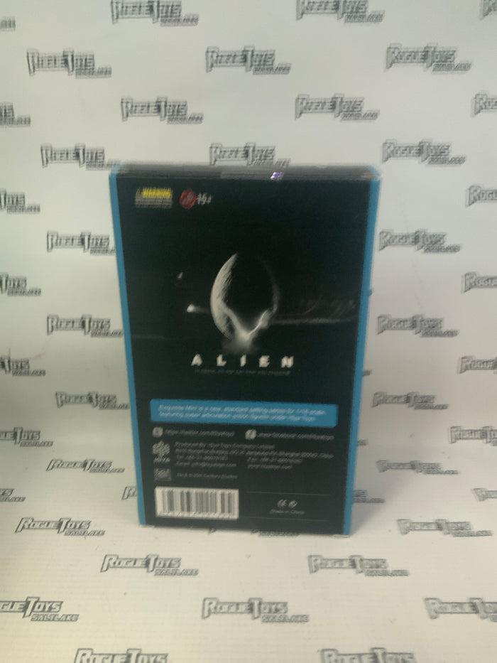 Hiya Toys Exquisite Mini Alien Ripley In Spacesuit