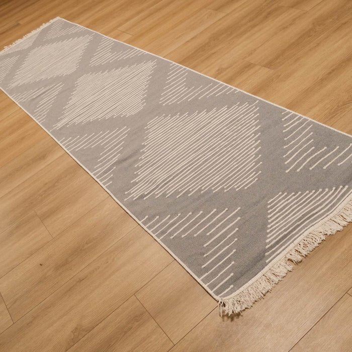 Kehribar Serisi Makine Dokuma Geometrik Desenli Gri Pamuk Kilim — balkon halısı