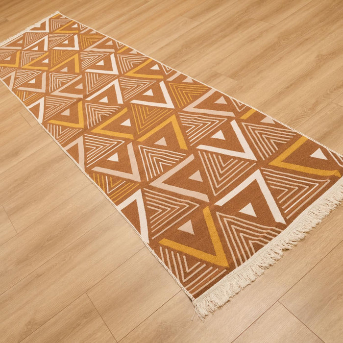 Kehribar Serisi Makine Dokuma Geometrik Desenli Kahverengi Kilim