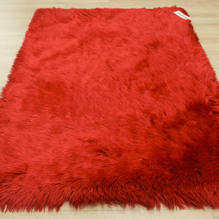 Lovely Serisi Sade Desenli Makine Dokuma Halı — 75x75, 100x150 cm