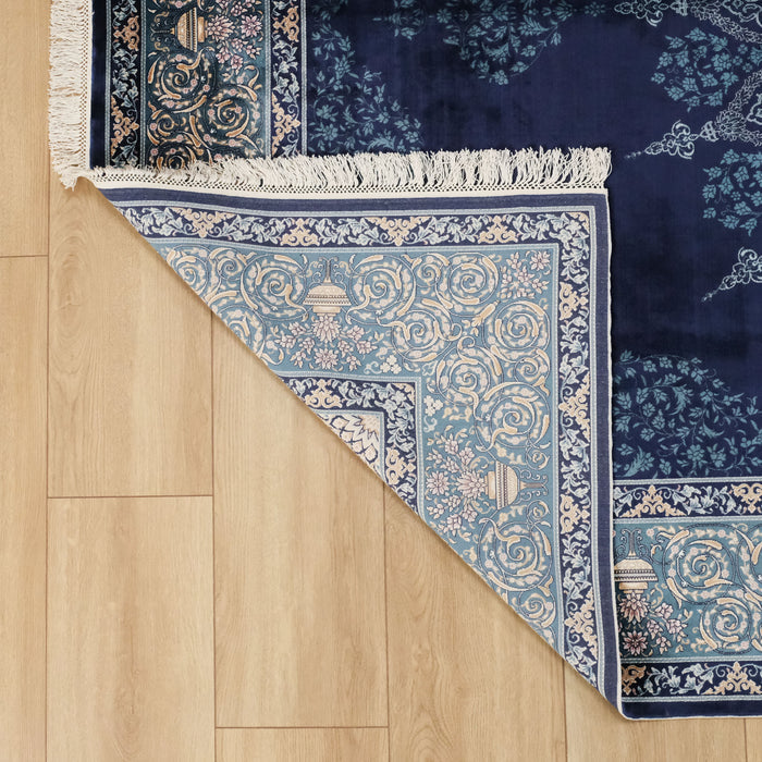 Makine Dokuma İpek Saçaklı Çerçeve Desenli Lacivert Halı — klasik desen