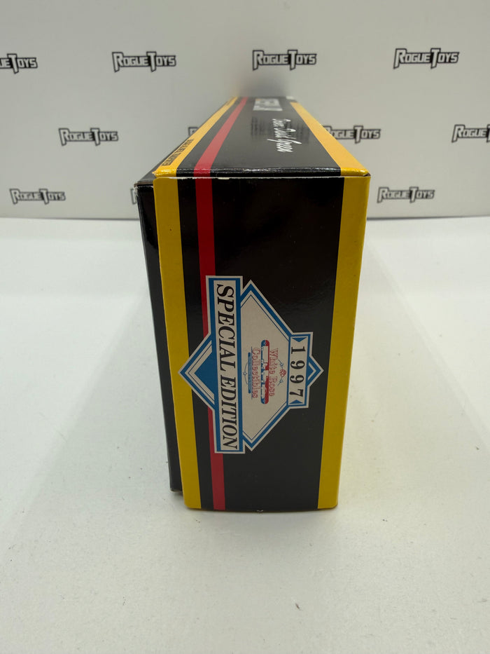 Matchbox CAT Racing 96 Driver: David Green