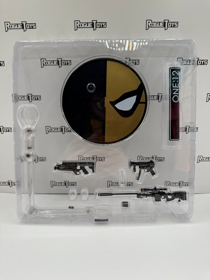 Mezco Toyz One:12 Collective DC Deathstroke (PX Previews Exclusive)