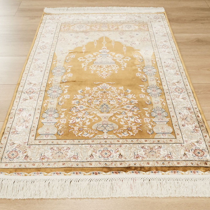 Mihrap Desenli Sarı Halı Seccade — makine dokuma