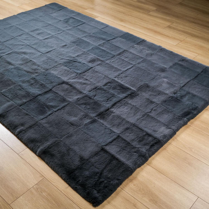 Mollis Serisi Patchwork Desenli Makine Dokuma Peluş Antrasit Yatak Odası Halısı, 170x240 cm — Halıcızade
