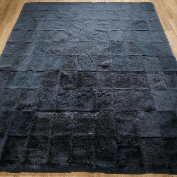 Mollis Serisi Patchwork Desenli Makine Dokuma Peluş Antrasit Yatak Odası Halısı — 170x240 cm