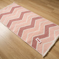Noa Serisi Geometrik Desenli Makine Dokuma Kilim, pembe, 75x150 cm — Halıcızade