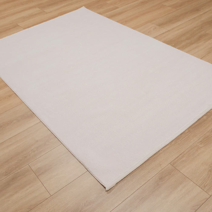 Odak Serisi Sade Desenli Akrilik Beyaz Halı, 80x150 – 200x300 cm — Halıcızade