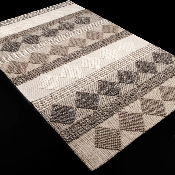 Örge Serisi Geometrik Desenli El Dokuma Halı — modern tasarım