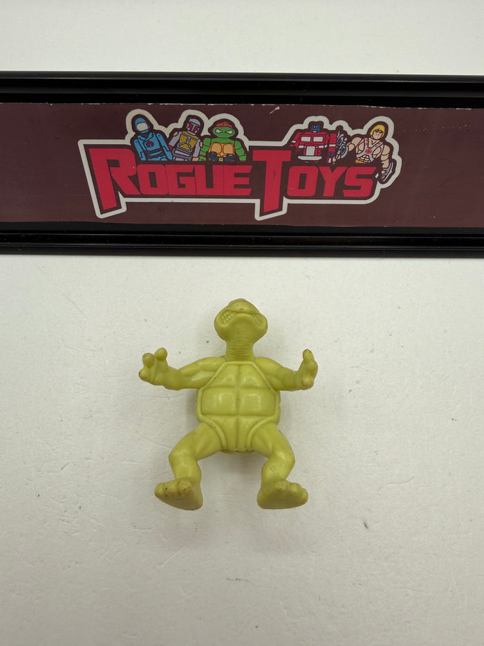 Playmates Teenage Mutant Ninja Turtles (TMNT) Retromutagen Slime Can Ooze Baby Turtle