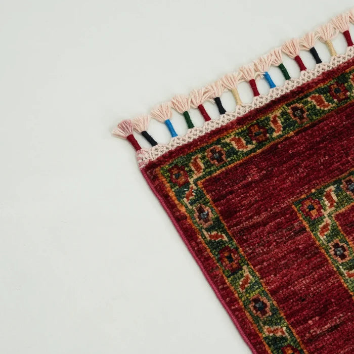 Şahzade Serisi El Dokuma Klasik Uşak Desenli Kırmızı Yün Halı — çiçek desenli