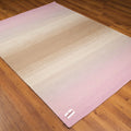 Soyut Desenli El Dokuma Pembe Genç Odası Kilim, 120x180 – 140x200 cm — Halıcızade