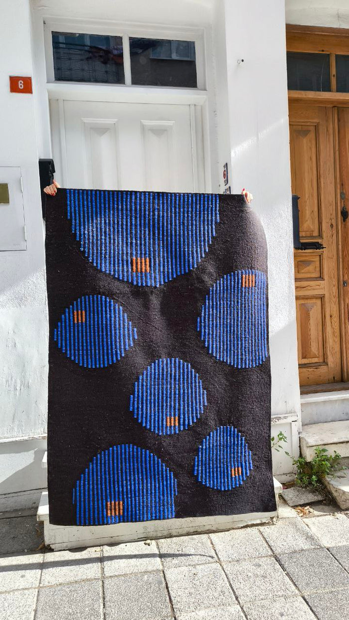 Studio Potato Tokio El Dokuması Kilim — yatak odası halısı