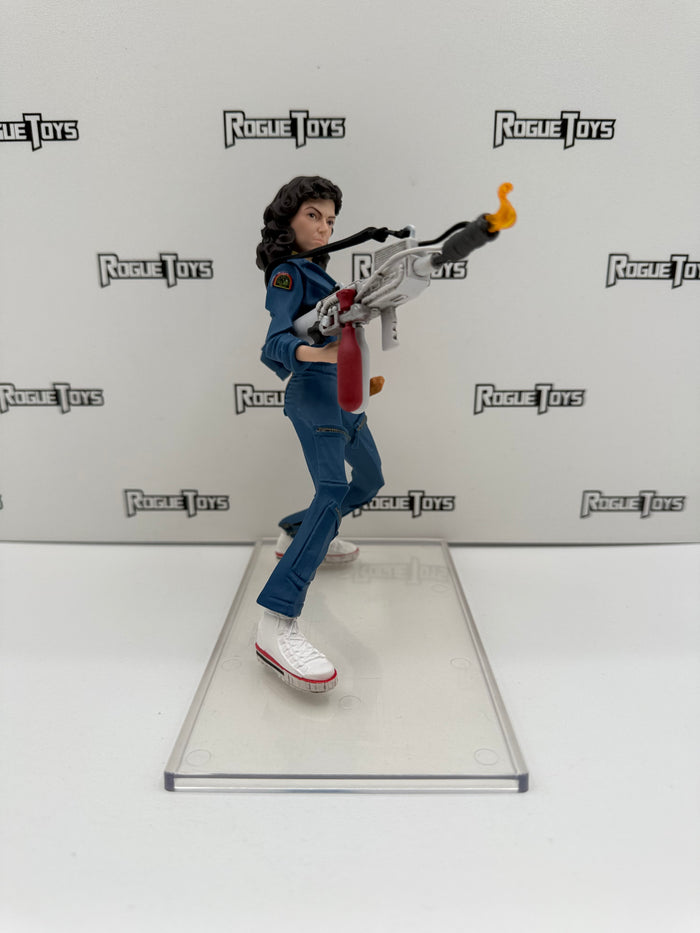 WETA Mini Epics Alien Ellen Ripley #4