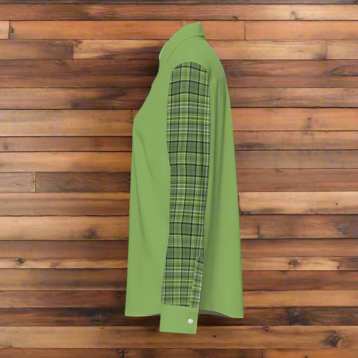 Women's Classic Green Plaid Button-Up Shirt - Cozy Corner